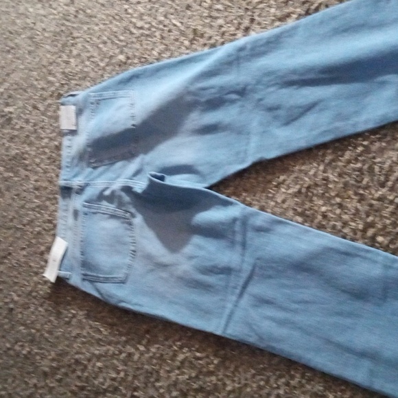 $10 or any 2 items $15:  TRUE CRAFT NWT High Rise Distressed Jeans 12 - Picture 9 of 16